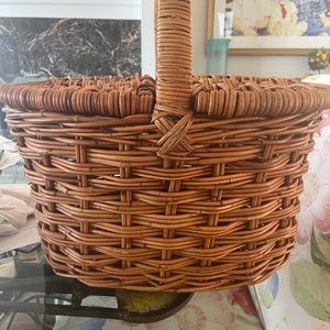 Picnic basket